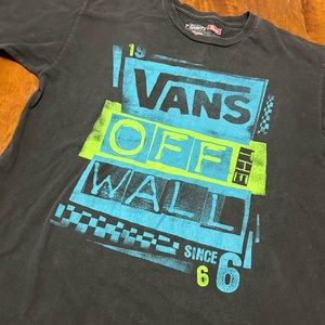 Vans Graphic Logo T Shirt in Black size Medium